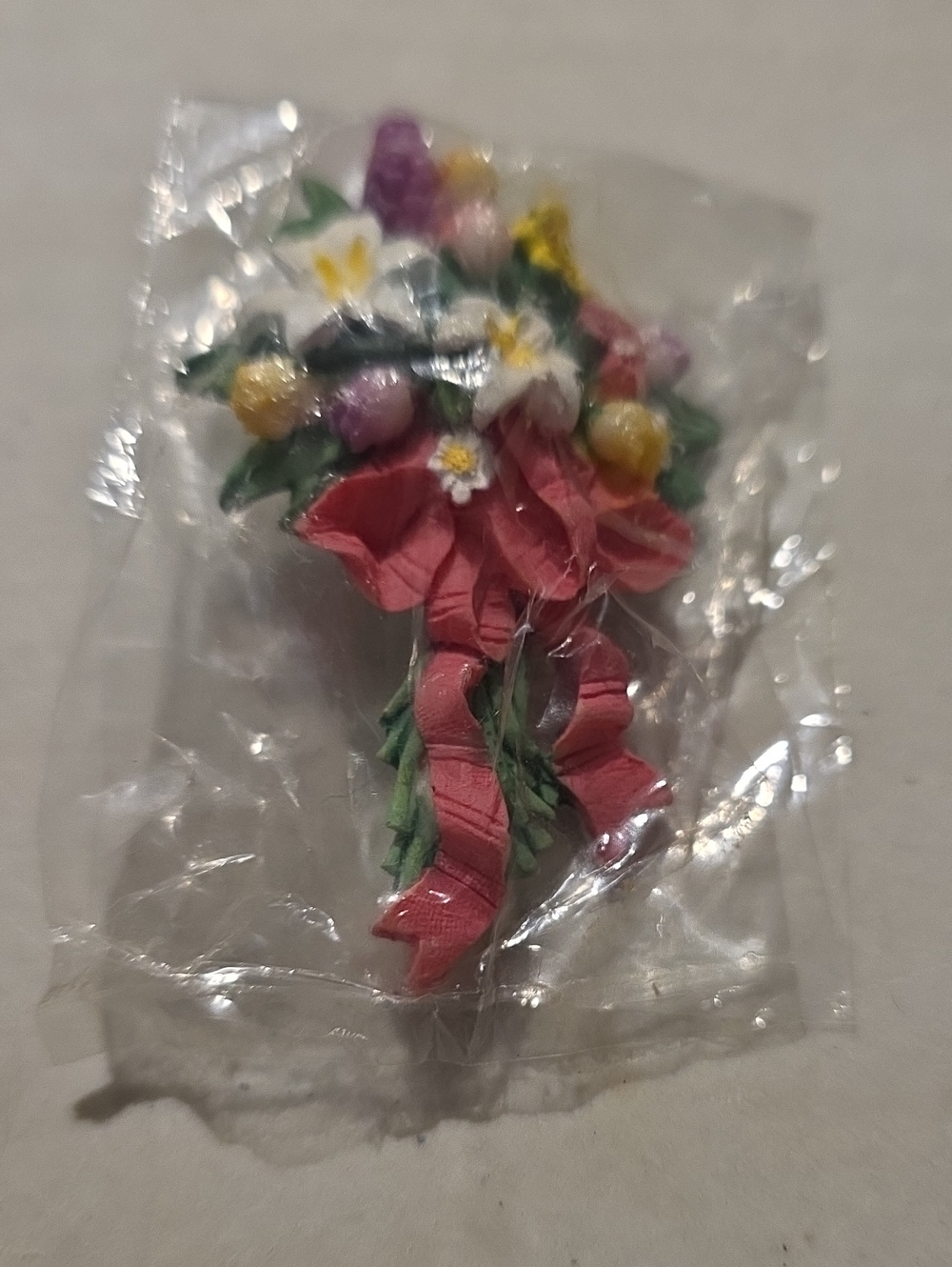 Pink Floral Bouquet Brooch - Women's Accessory